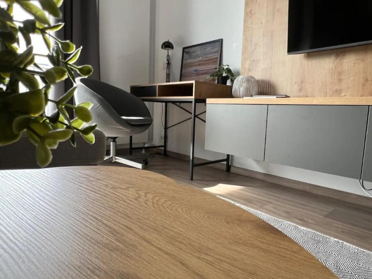 High-Rise Luxury Apartment With Free Parking بوخارست المظهر الخارجي الصورة