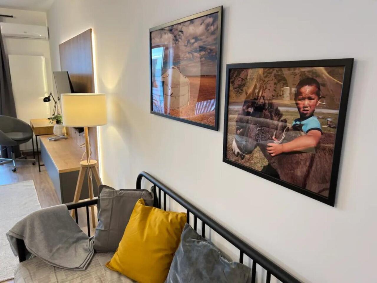 High-Rise Luxury Apartment With Free Parking بوخارست المظهر الخارجي الصورة